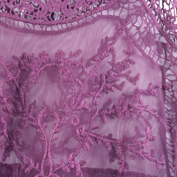 Wine/Burgandy embroidered Lace Top SZ L - Picture 10 of 10
